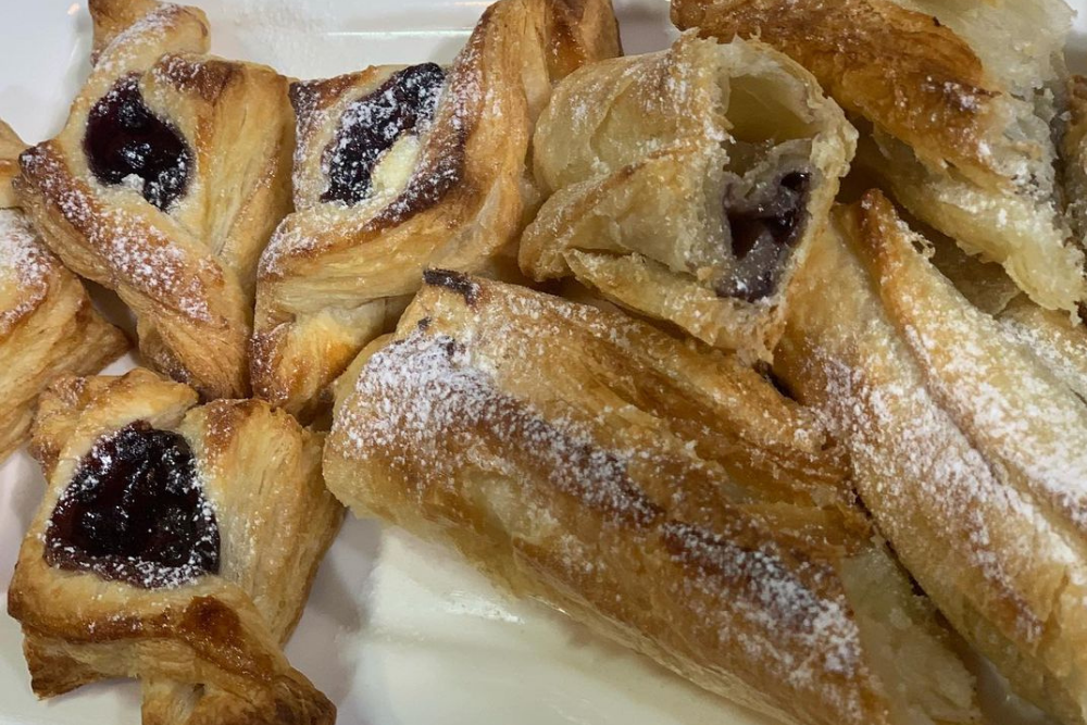 blue berry puff pastry