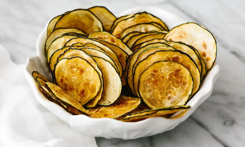 Easy and Crispy Baked Zucchini Chips Recipe