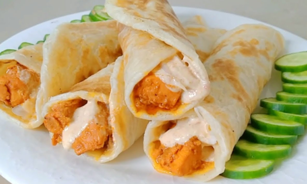 Tandoori Chicken Paratha Roll Recipe