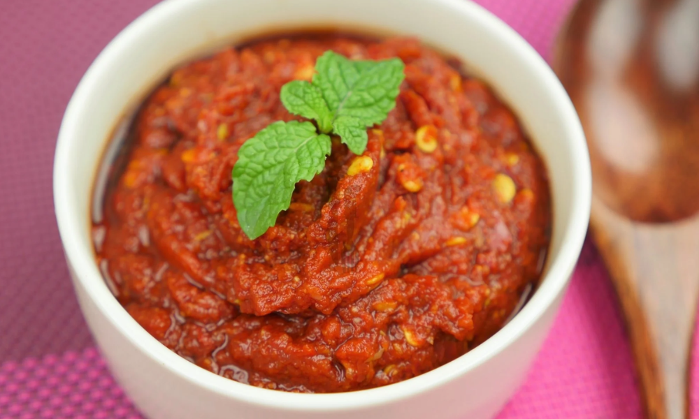 Kashmiri Lal Mirch Chutney With Tomato Recipe