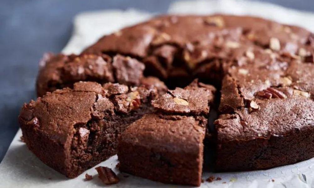 Easy Chocolate Brownie Cake Recipe